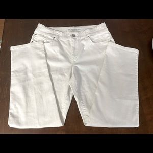 CHICO’s White jeans EUC, petite ankle size 1 (M/8)